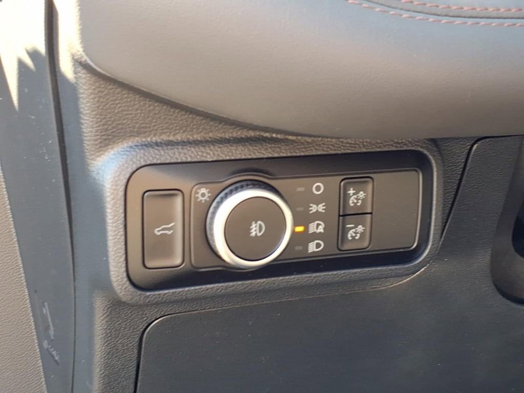 New 2026 Ford Explorer Active image 18