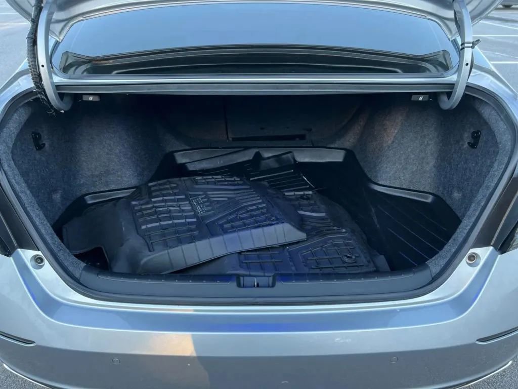 Used 2018 Honda Accord Touring image 20