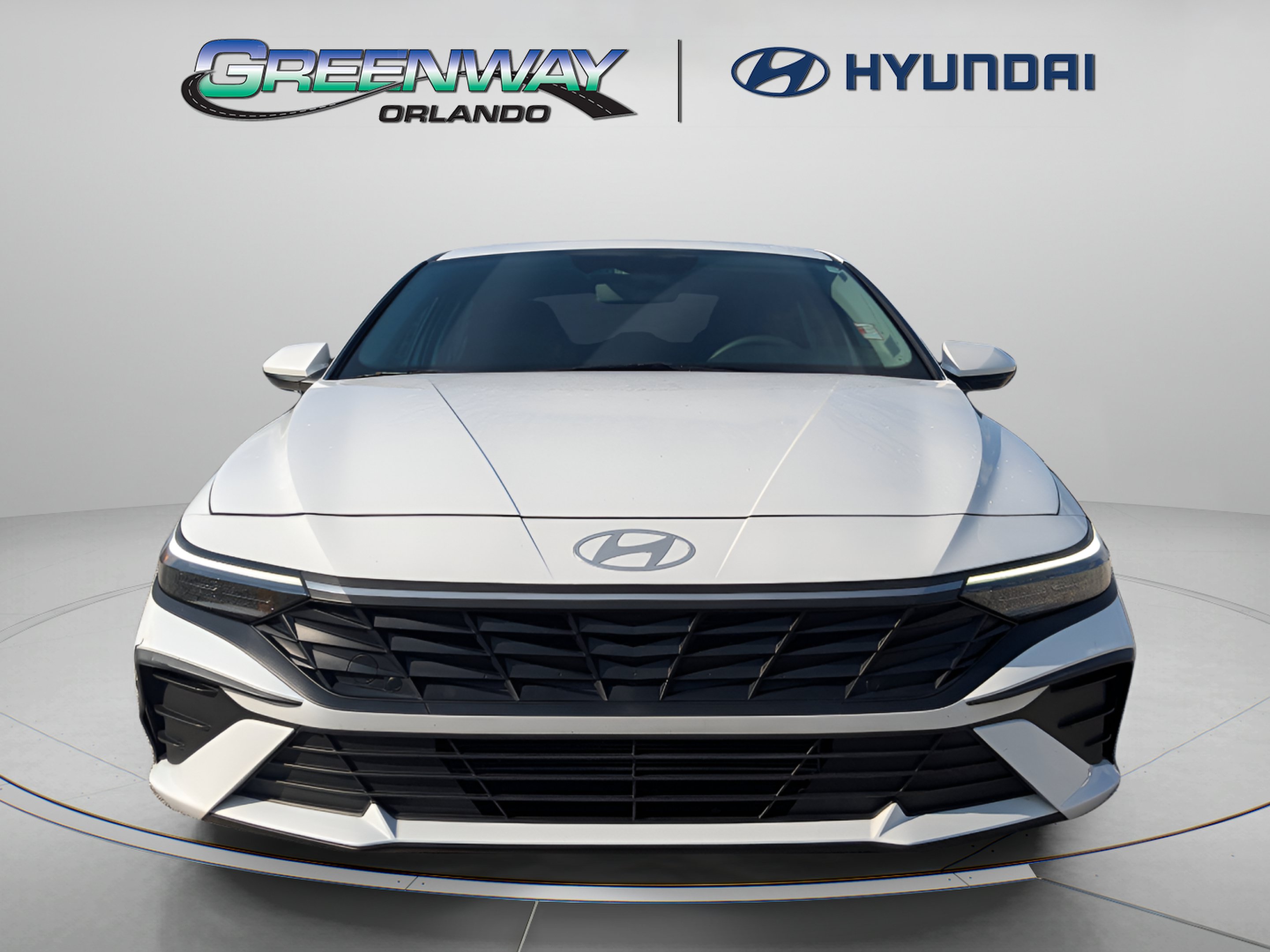 Used 2024 Hyundai Elantra SE FWD image 5