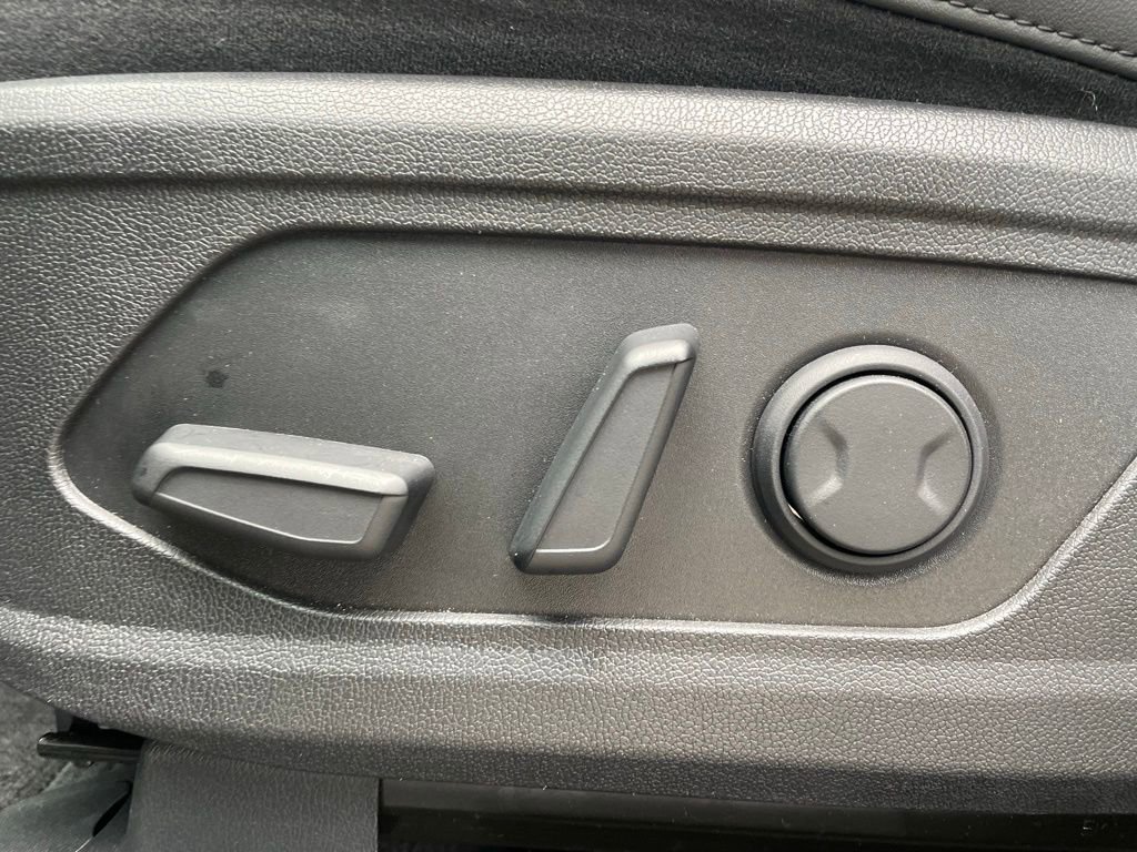 New 2025 Kia Sorento X-Line EX image 11