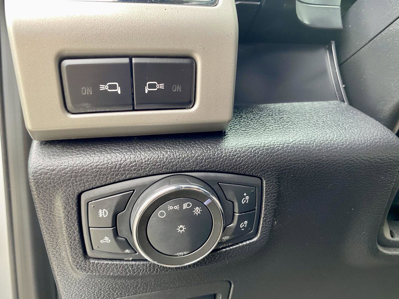 Used 2017 Ford F150 Lariat image 22