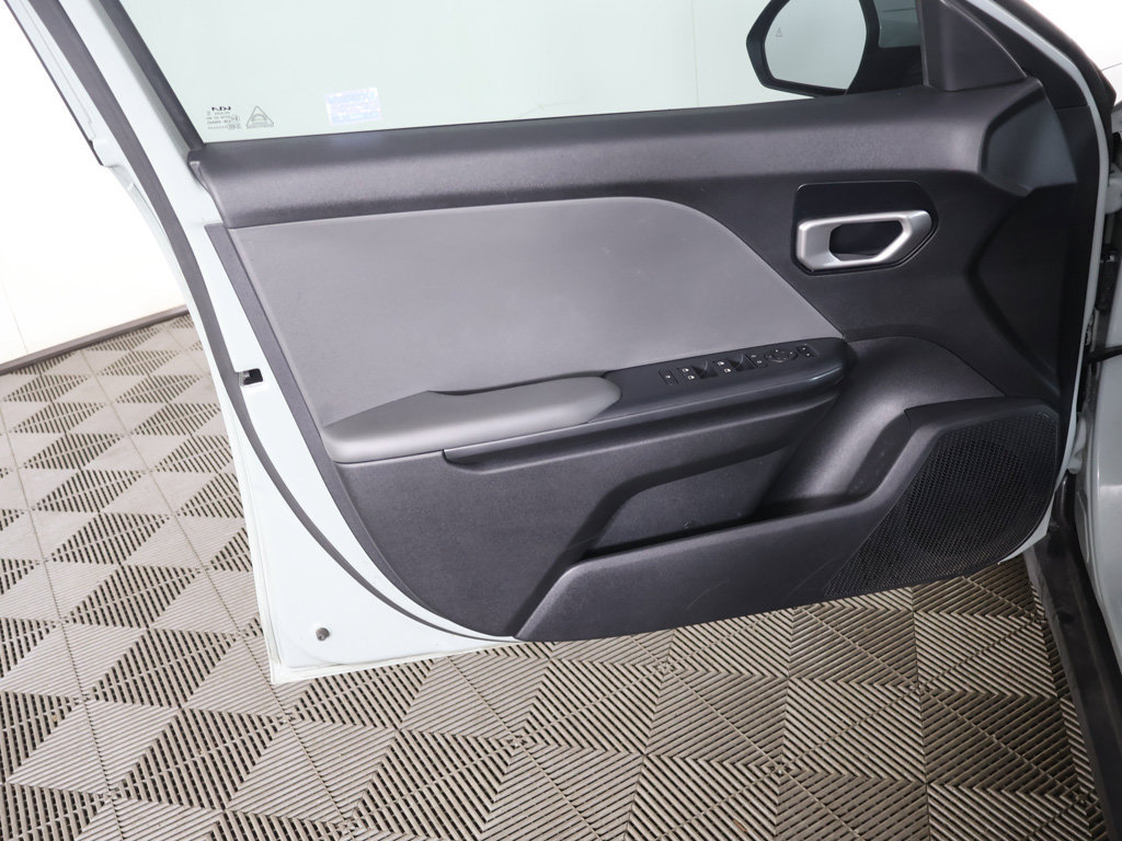 Used 2025 Kia K4 FWD image 21