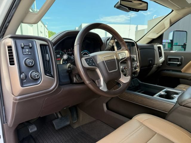 Used 2017 GMC Sierra 3500 Denali w/ Duramax Plus Package AWD/4WD image 16