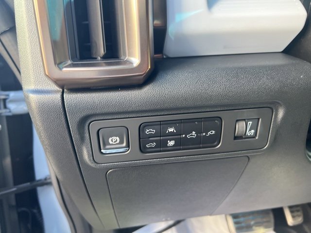 New 2025 GMC Hummer EV 3X w/ LPO, Sport Package image 29