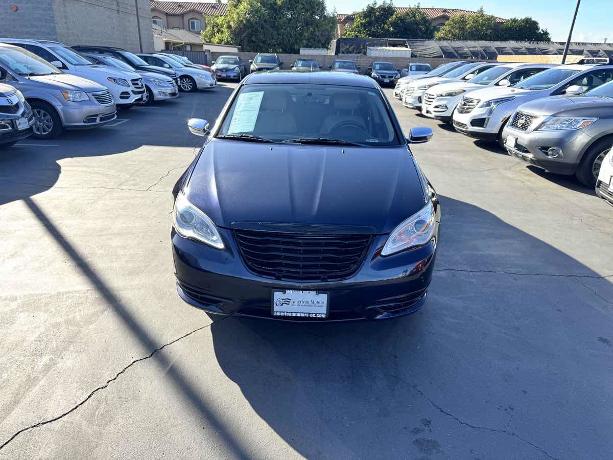 Used 2012 Chrysler 200 Limited FWD image 11