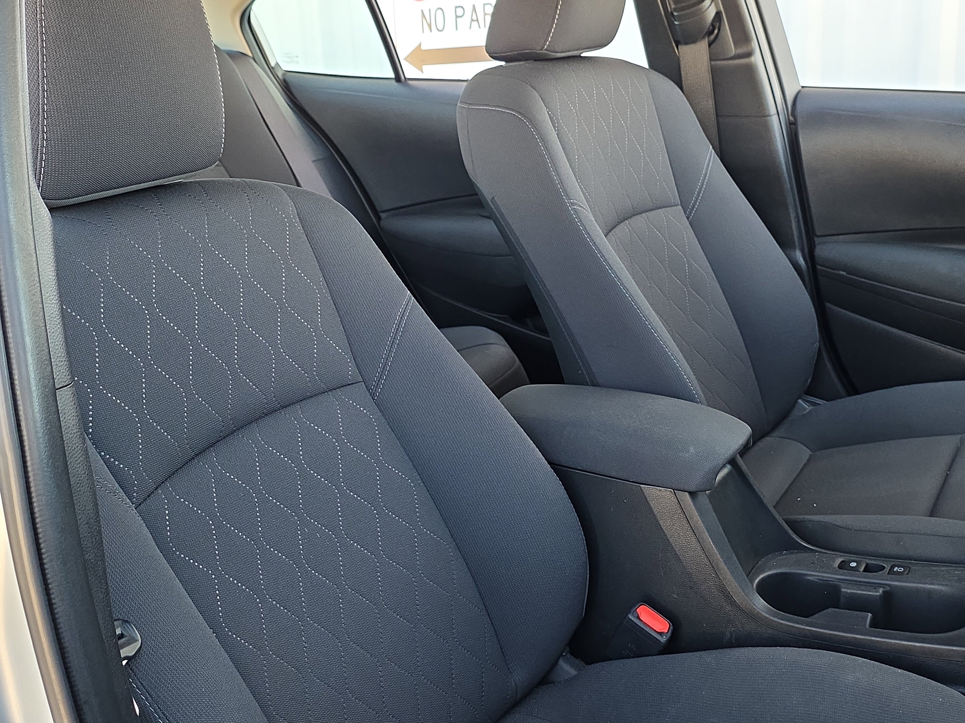 Used 2024 Toyota Corolla LE image 28