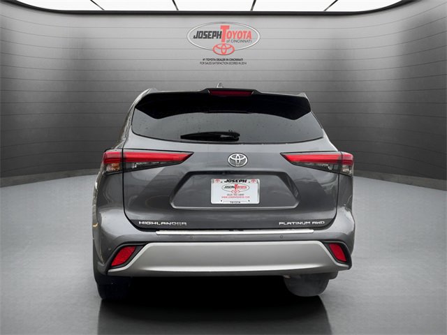 Certified 2021 Toyota Highlander Platinum image 12