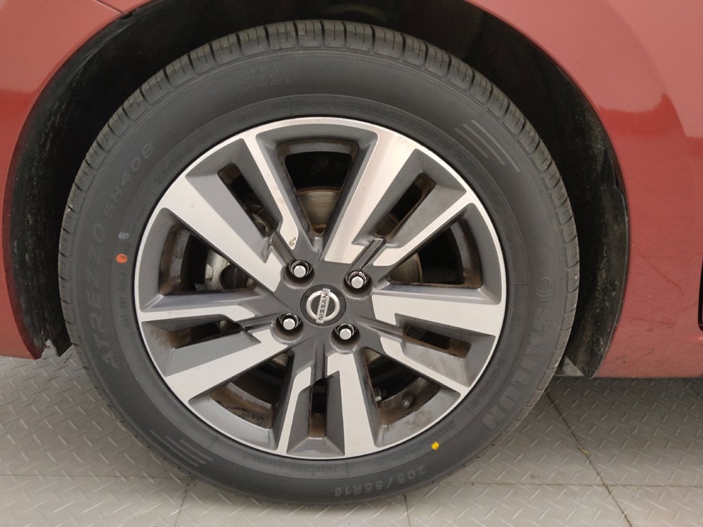 Used 2021 Nissan Versa SV FWD image 31