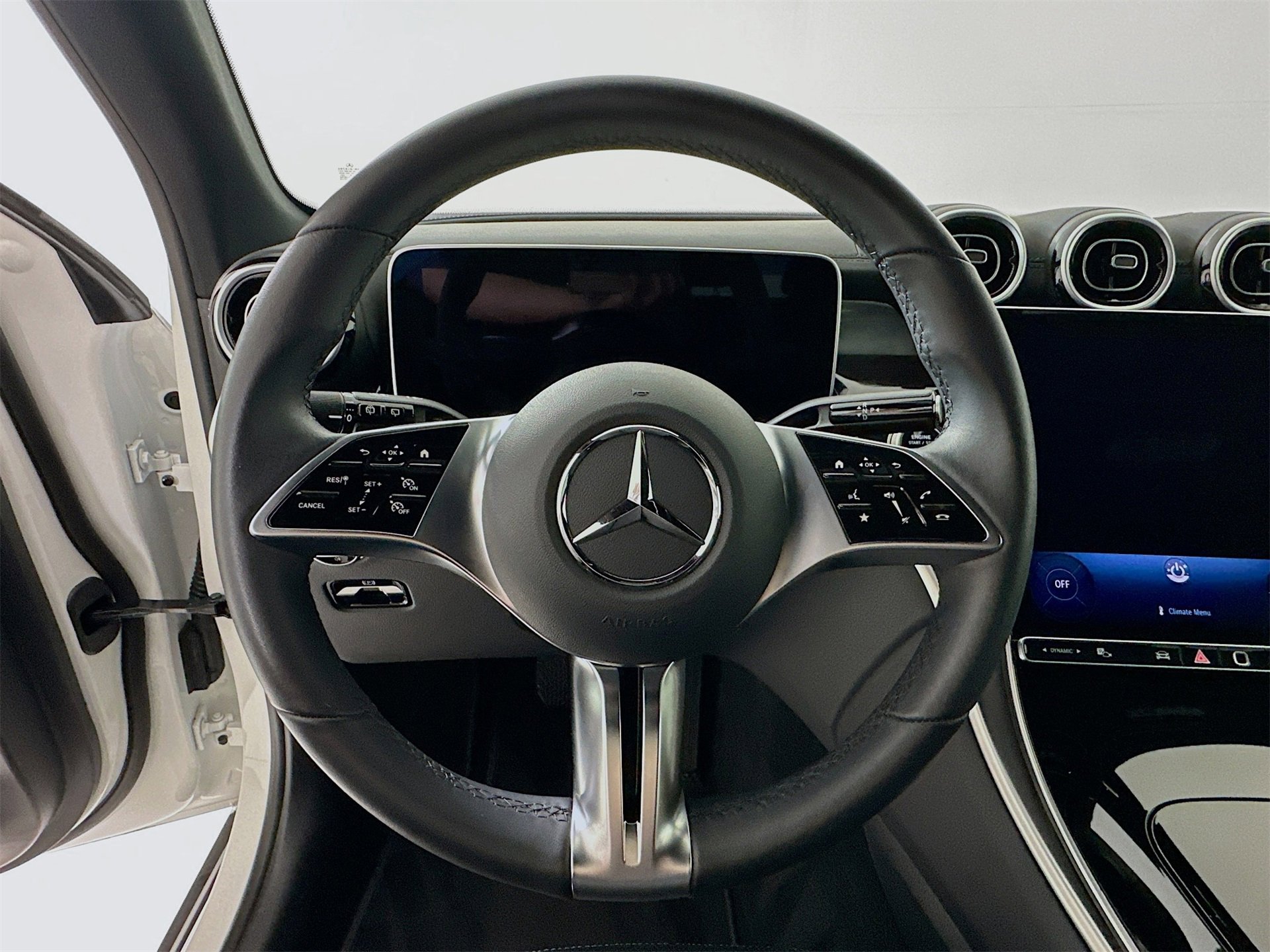 Certified 2025 Mercedes-Benz GLC 300 image 12