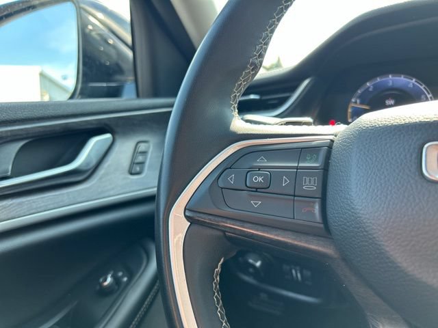 Used 2023 Jeep Grand Cherokee L Limited AWD/4WD image 41