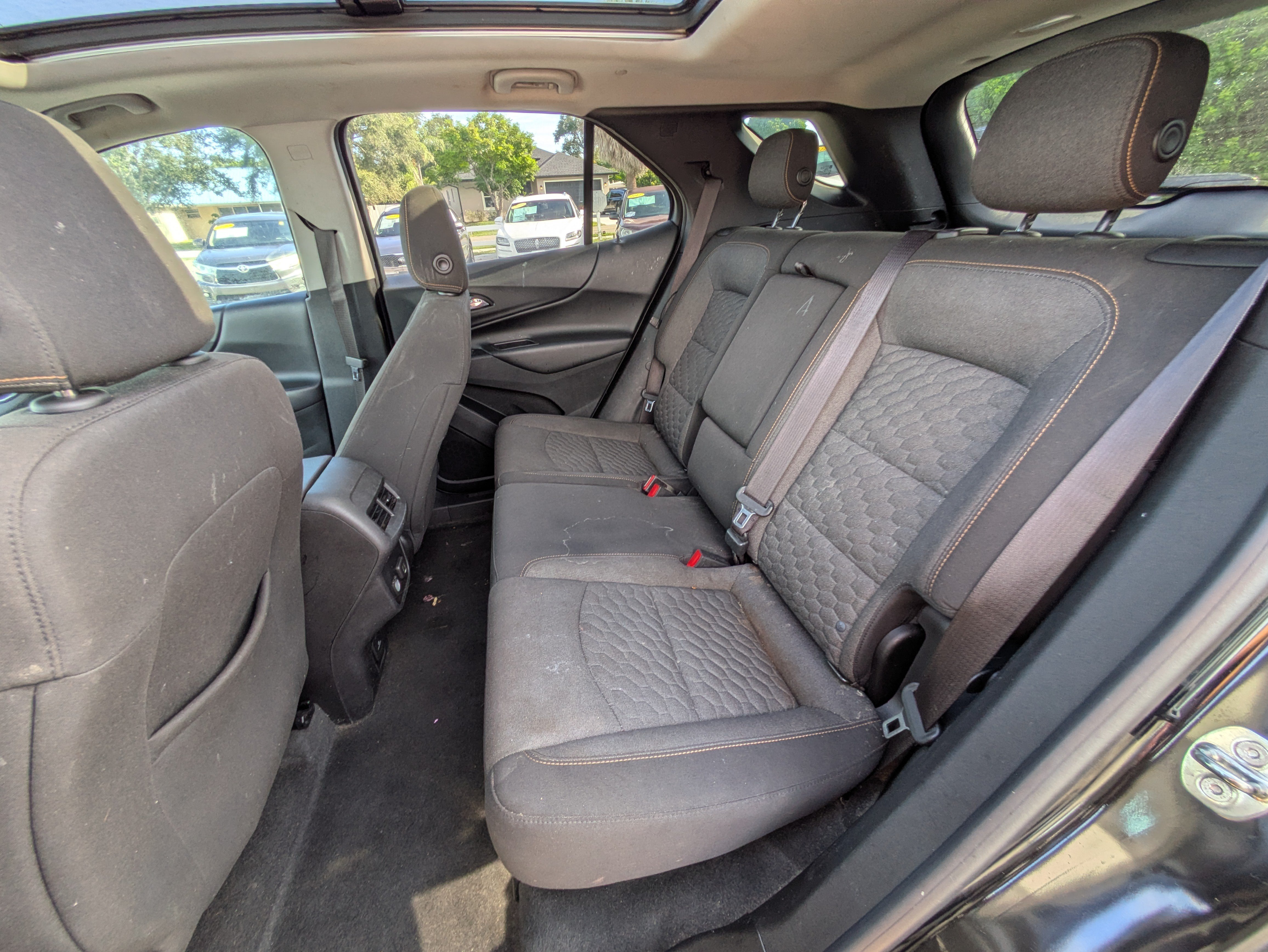 Used 2018 Chevrolet Equinox LT FWD image 14
