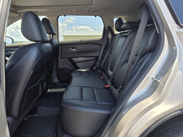 Used 2021 Nissan Rogue SL FWD image 17