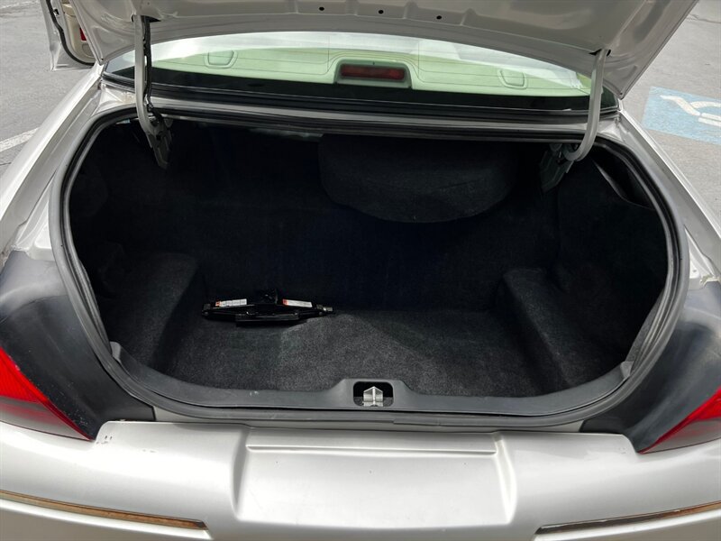 Used 2009 Mercury Grand Marquis LS RWD image 23