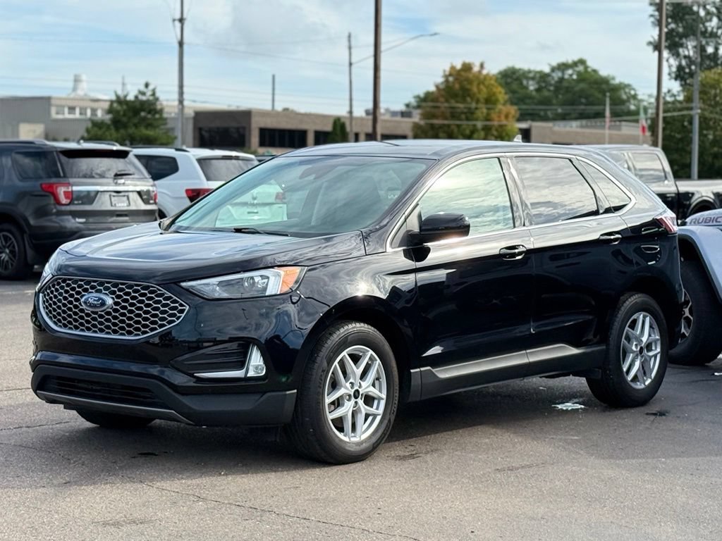 Certified 2024 Ford Edge SEL w/ Convenience Package AWD/4WD image 37