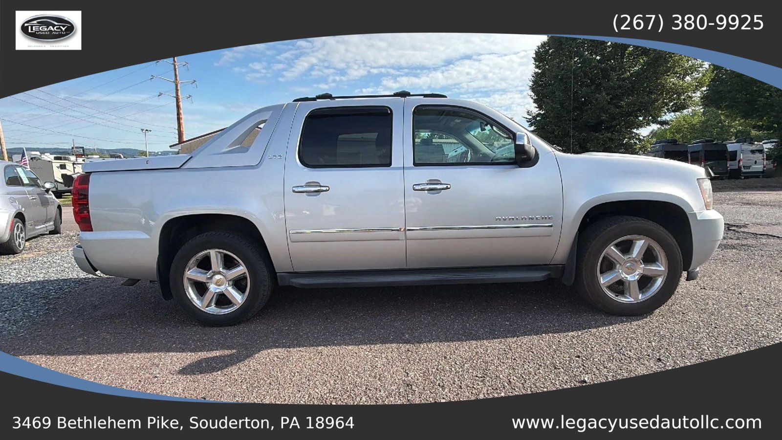 Used 2012 Chevrolet Avalanche LTZ AWD/4WD image 20