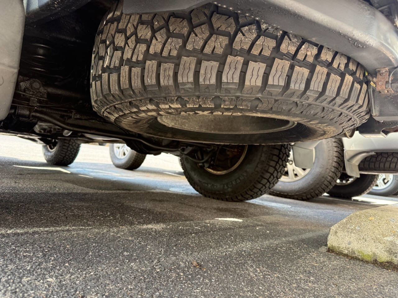 Used 2001 Lexus LX 470 4WD image 86