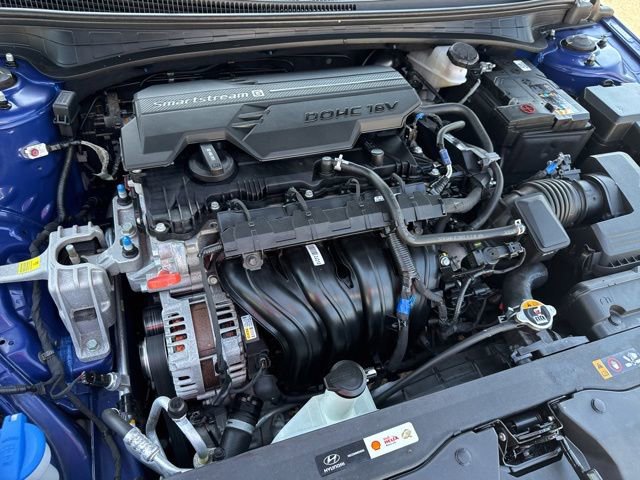 Certified 2023 Hyundai Elantra Limited w/ Cargo Package FWD image 30