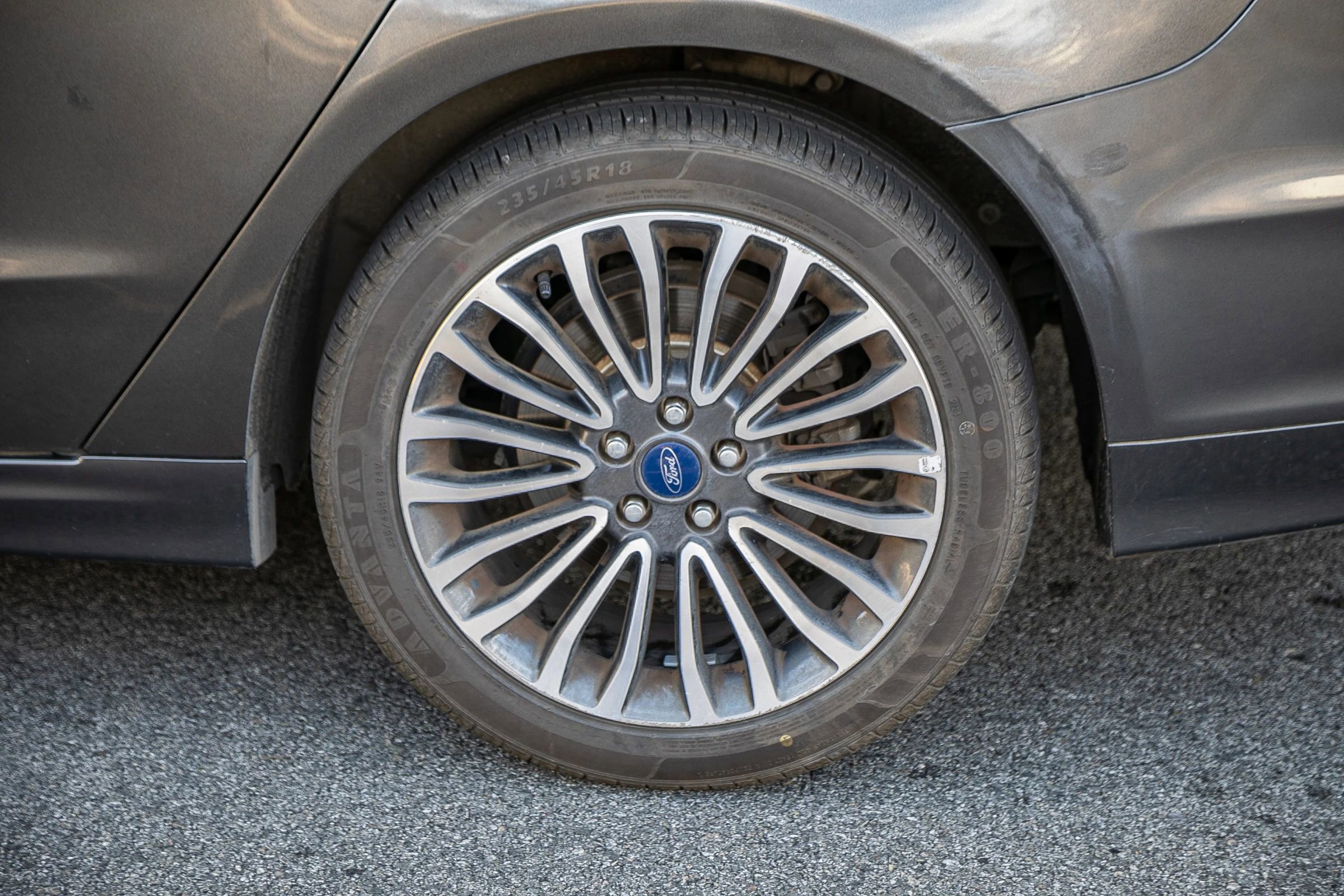 Used 2018 Ford Fusion Titanium image 12