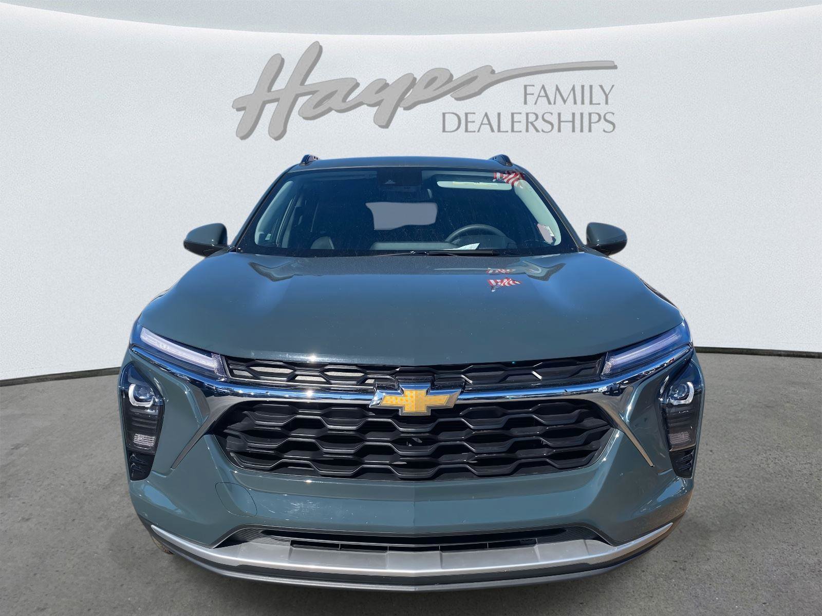 Used 2025 Chevrolet Trax LT image 35