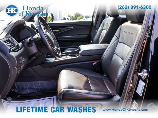 Certified 2024 Honda Ridgeline Black Edition image 9