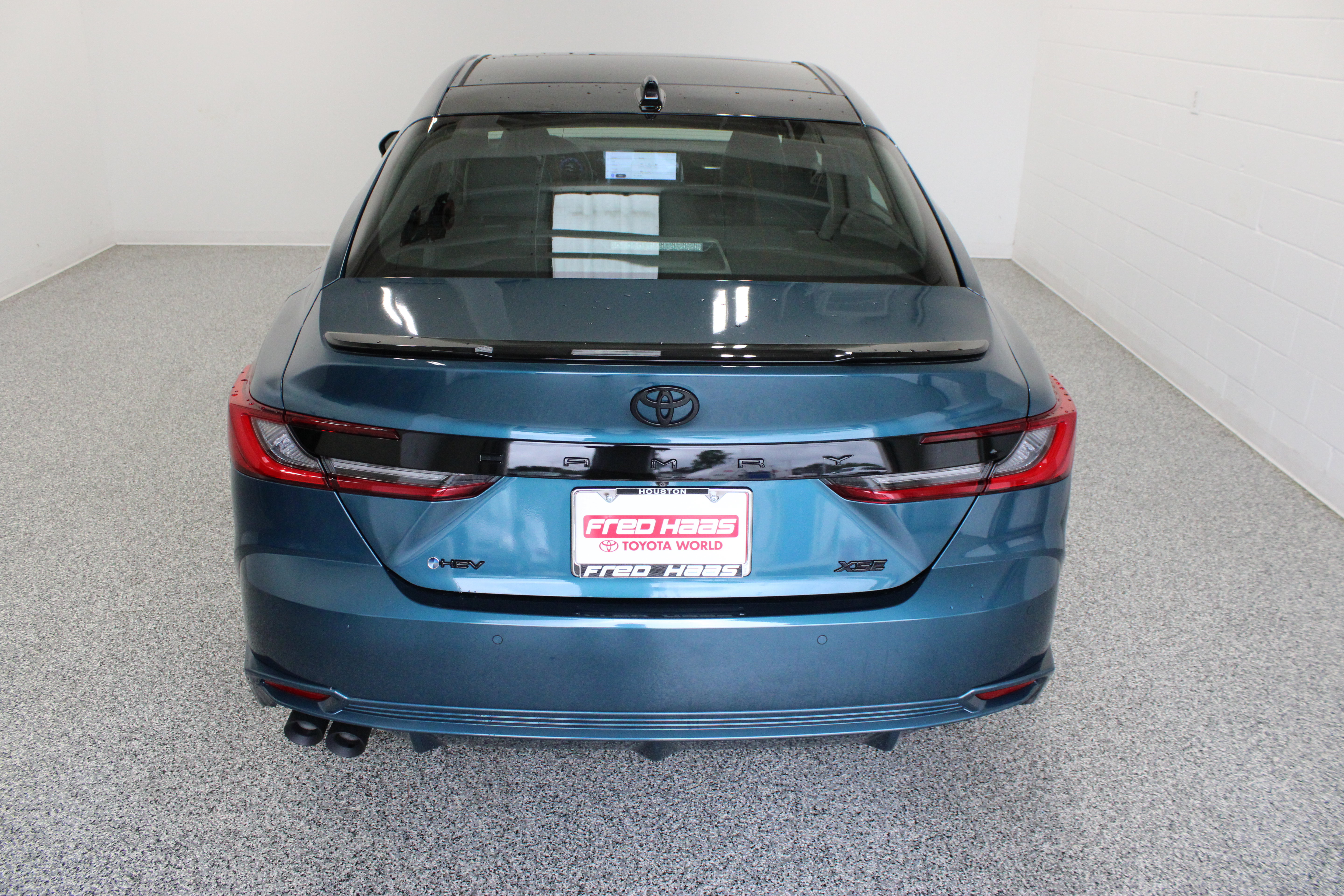 Used 2025 Toyota Camry XSE w/ Premium Plus Package FWD image 8