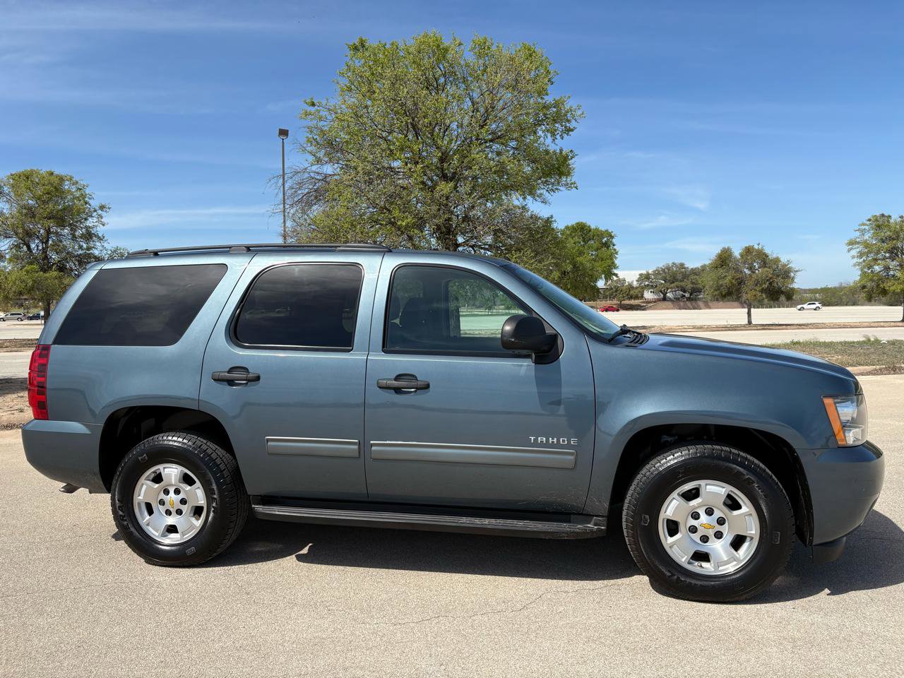 Used 2010 Chevrolet Tahoe LS RWD image 62