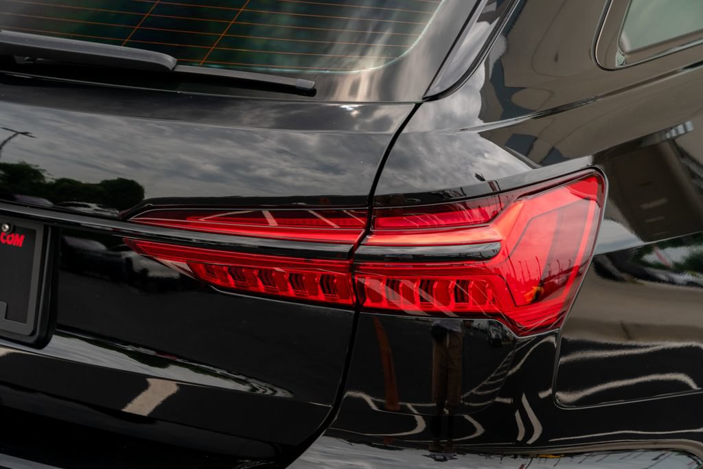 Used 2022 Audi RS 6 AWD/4WD image 15