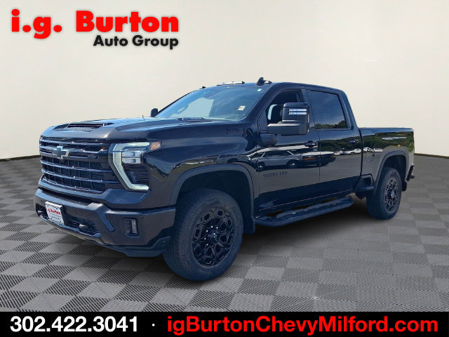 Used 2024 Chevrolet Silverado 3500 LTZ w/ LTZ Plus Package AWD/4WD image 3
