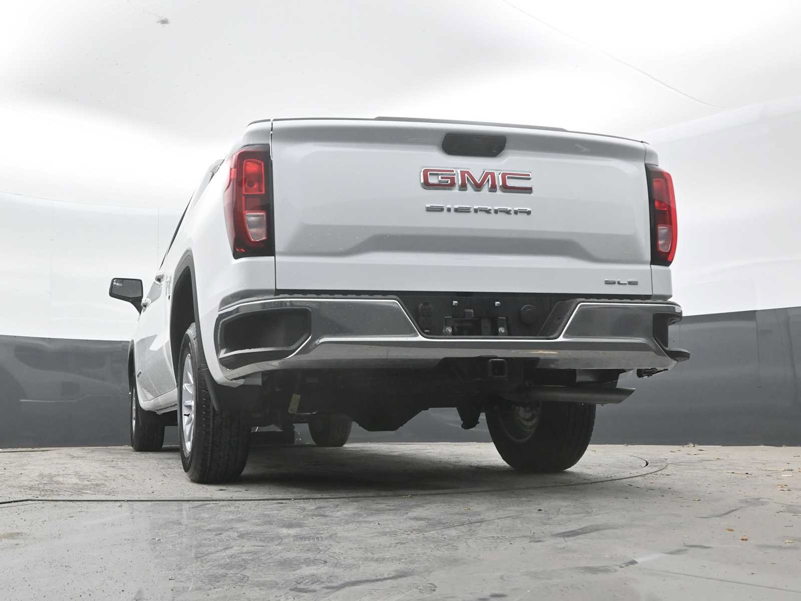 New 2026 GMC Sierra 1500 SLE w/ Preferred Package AWD/4WD image 46