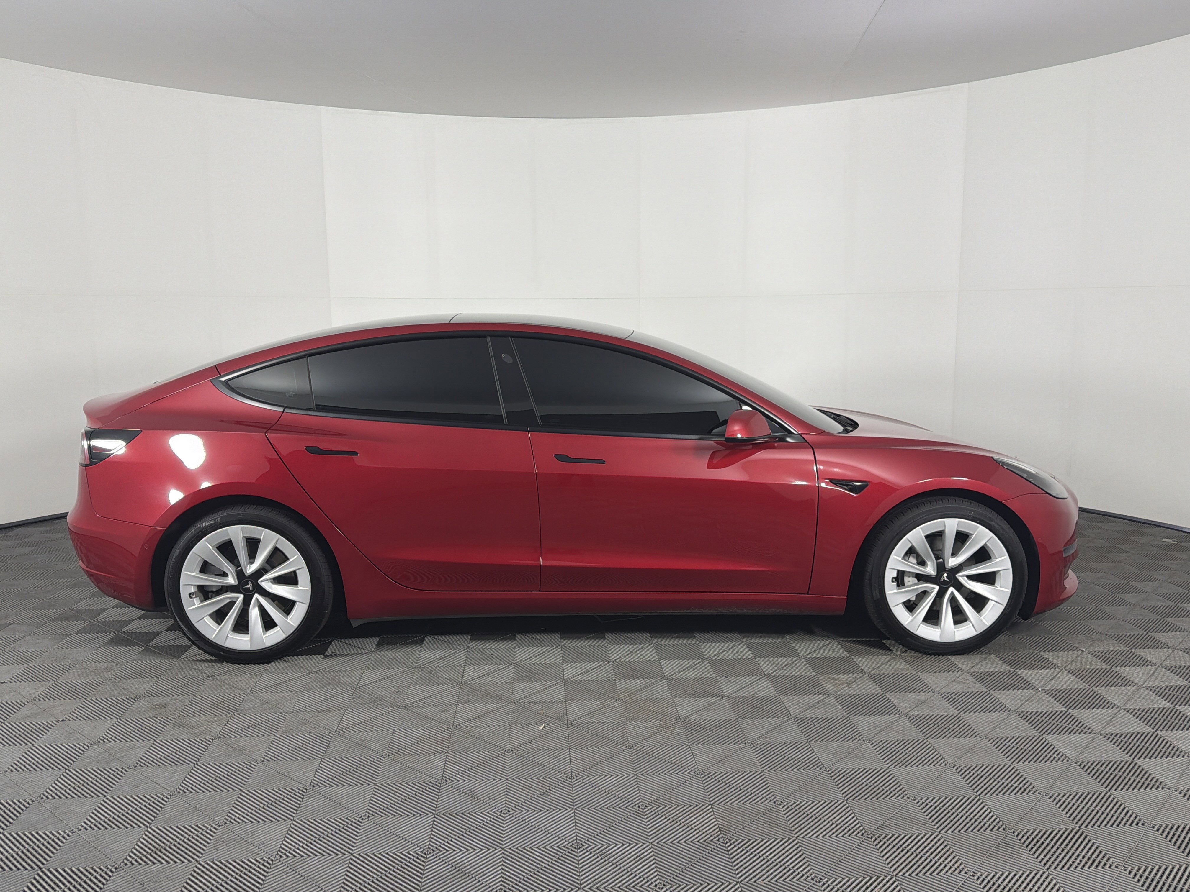 Used 2021 Tesla Model 3 Long Range AWD/4WD image 23