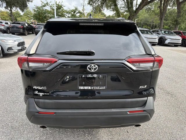 Certified 2020 Toyota RAV4 XLE w/ Convenience Package FWD image 3