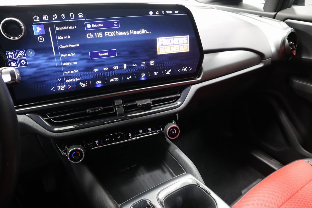 Used 2025 Chevrolet Equinox EV RS image 30