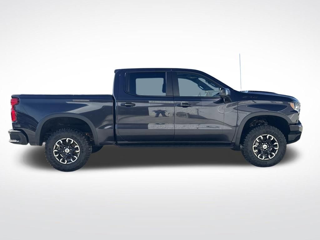 Used 2023 Chevrolet Silverado 1500 ZR2 w/ Technology Package image 8