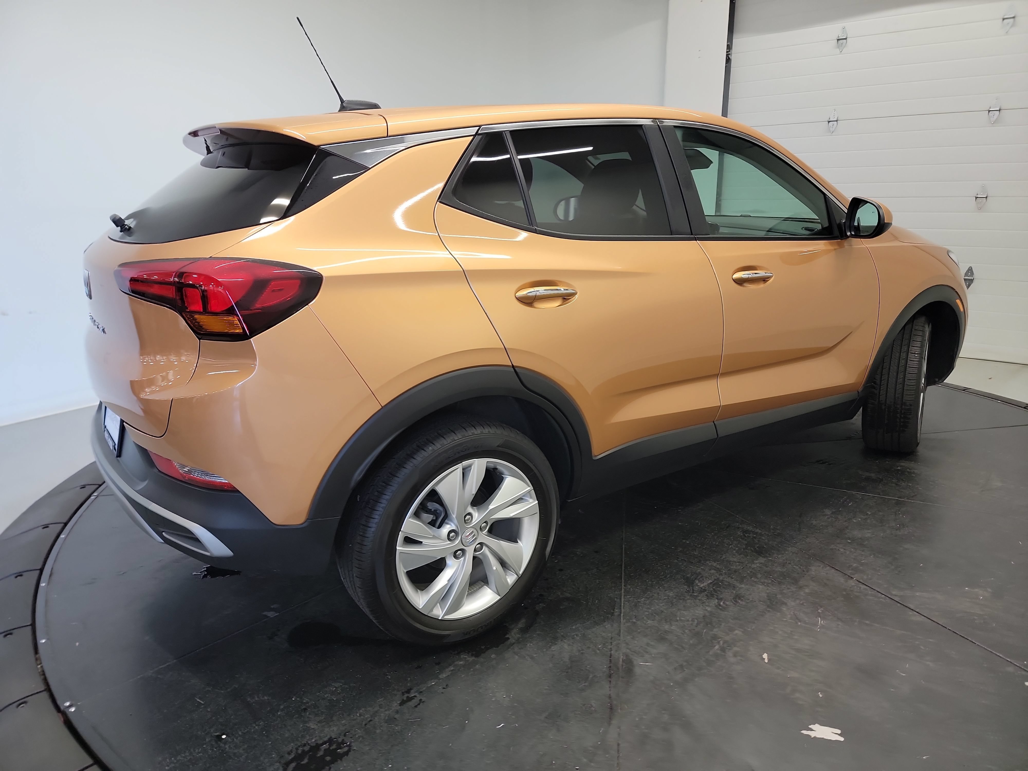 Used 2024 Buick Encore GX Preferred AWD/4WD image 9