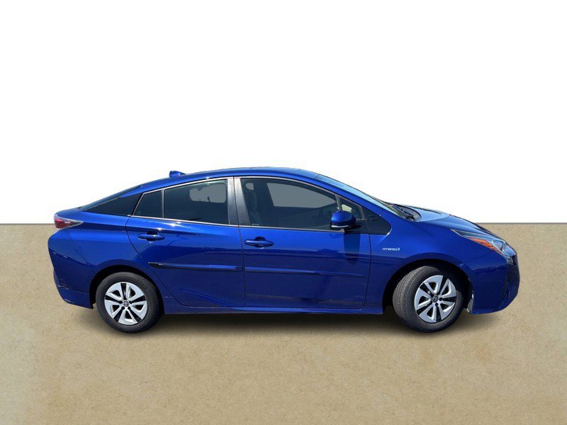 Used 2016 Toyota Prius Three w/ Advanced Technology Package FWD image 2