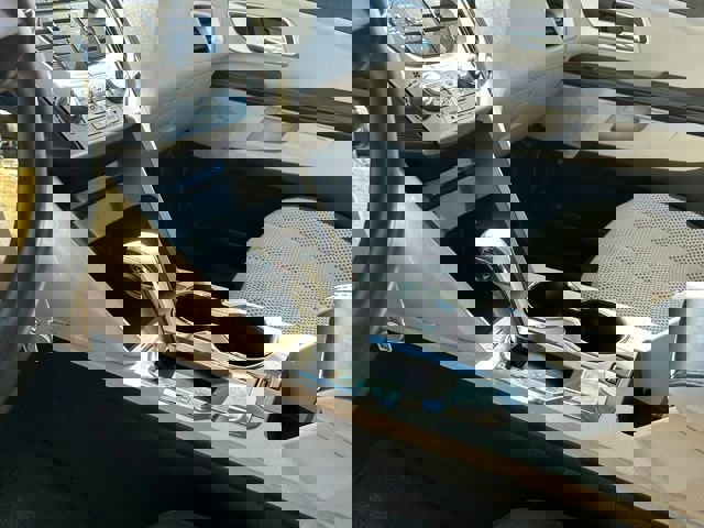 Used 2010 Chevrolet Equinox LT w/ Cargo Management Package image 9