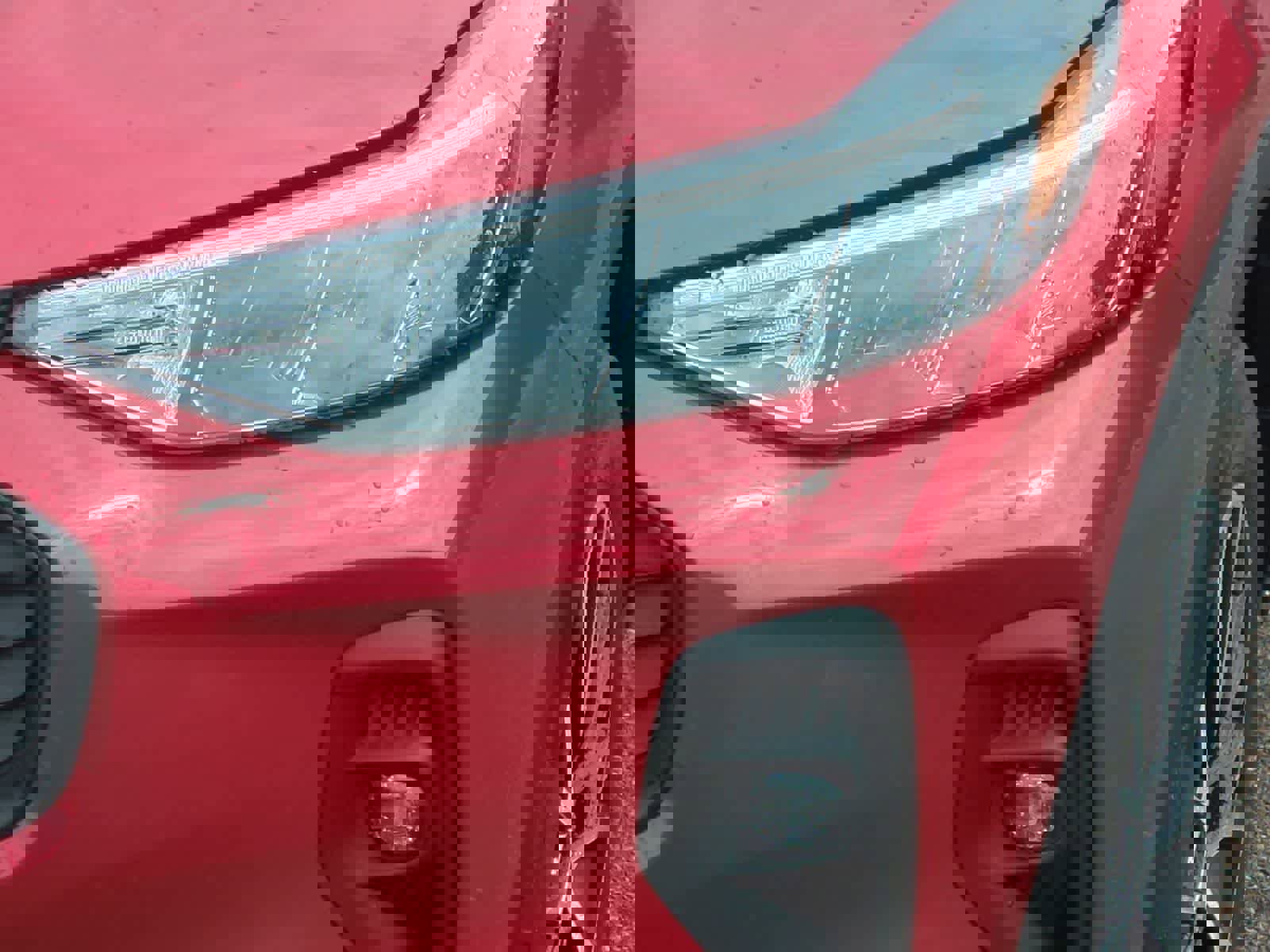 Certified 2025 Ford Escape SE w/ Class II Trailer Tow Package FWD image 11