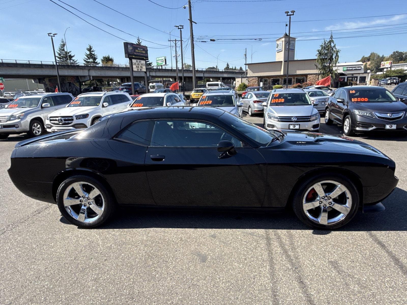 Used 2012 Dodge Challenger R/T image 6