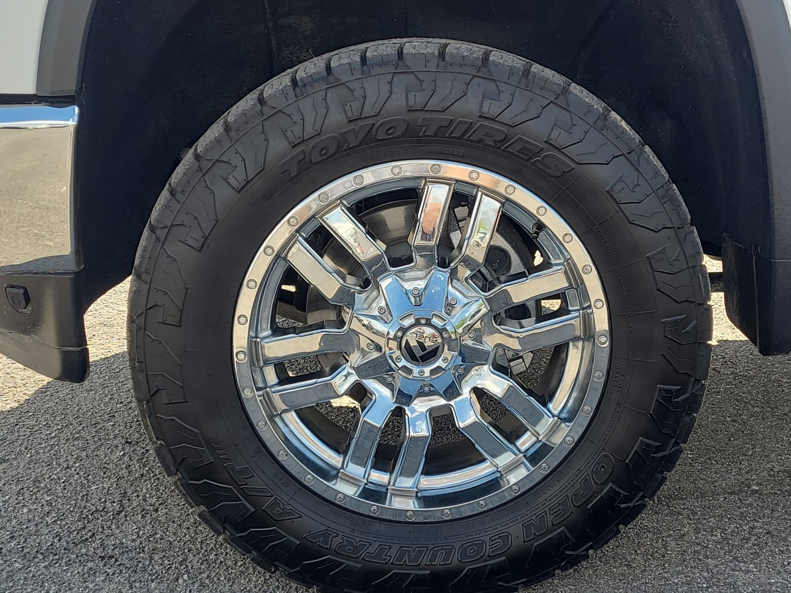 Used 2022 Chevrolet Silverado 2500 LTZ AWD/4WD image 11