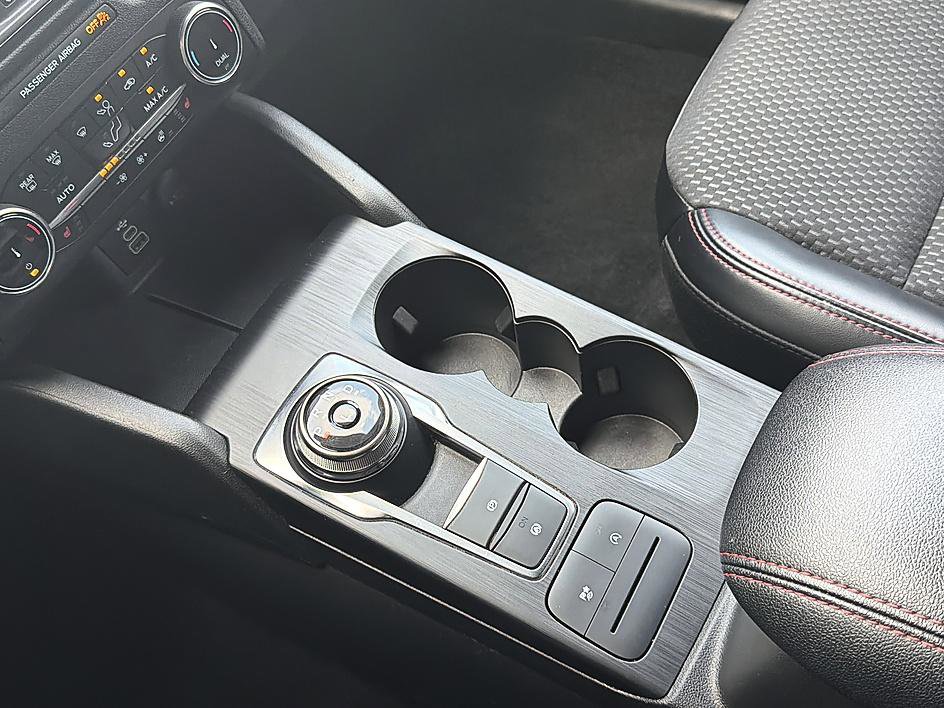 Used 2024 Ford Escape ST-Line image 18