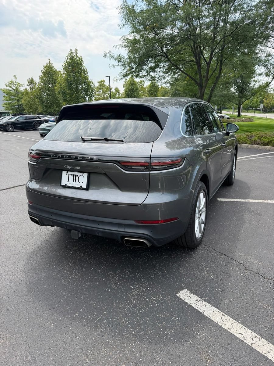 Used 2019 Porsche Cayenne AWD/4WD image 3