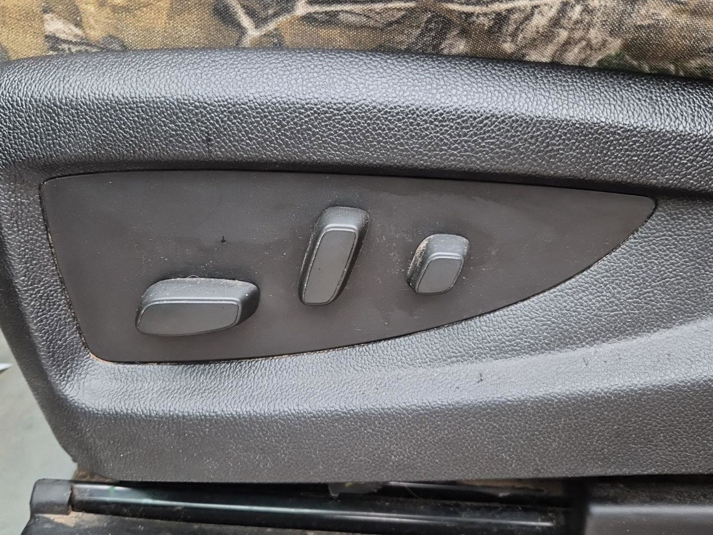 Used 2015 Chevrolet Silverado 1500 LT w/ All Star Edition AWD/4WD image 20