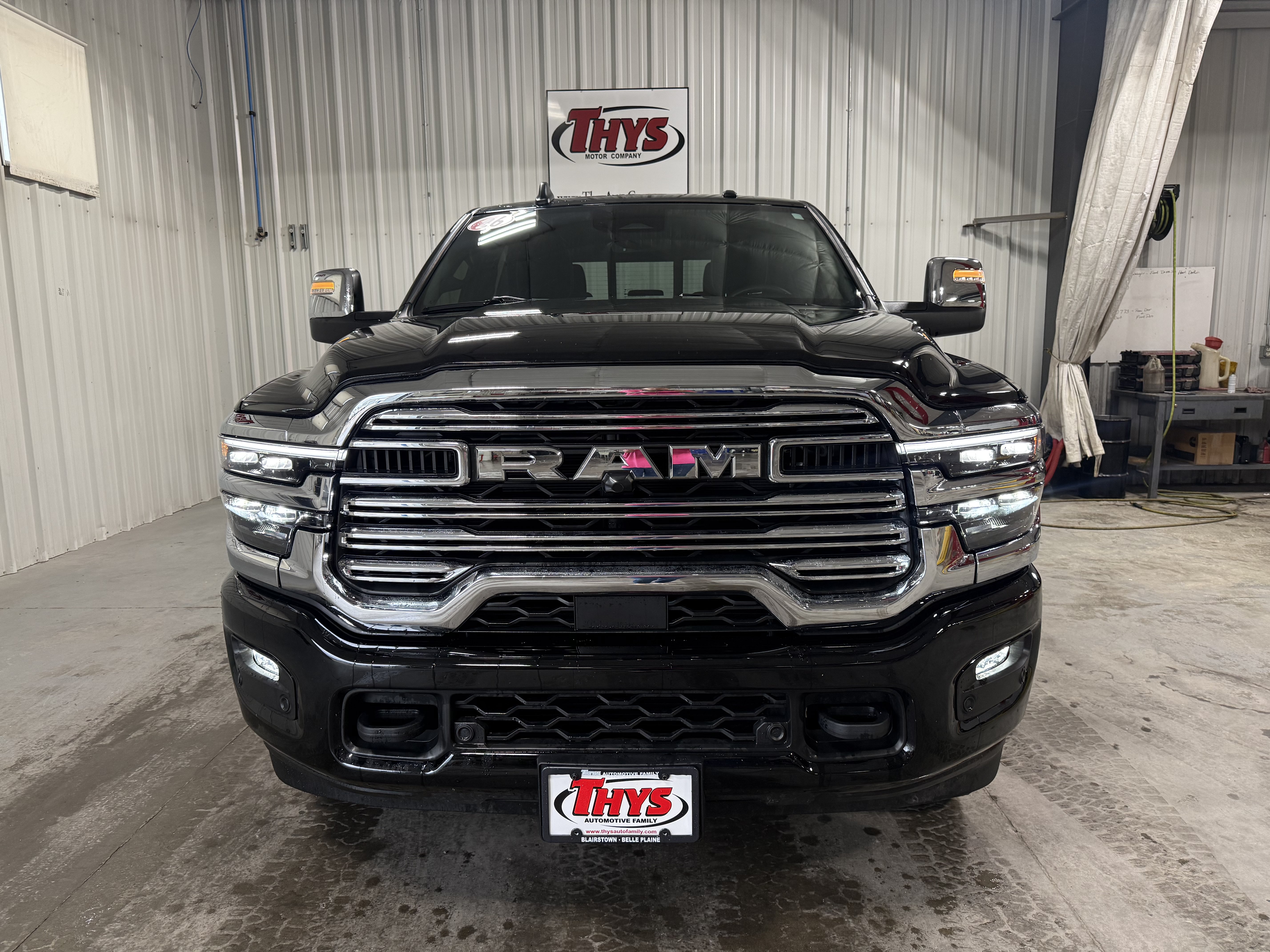 Used 2026 RAM 2500 Laramie AWD/4WD image 11