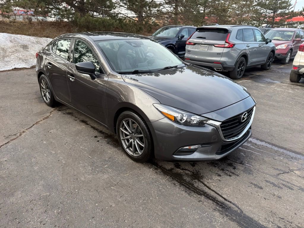 Used 2018 MAZDA MAZDA3 Touring image 4