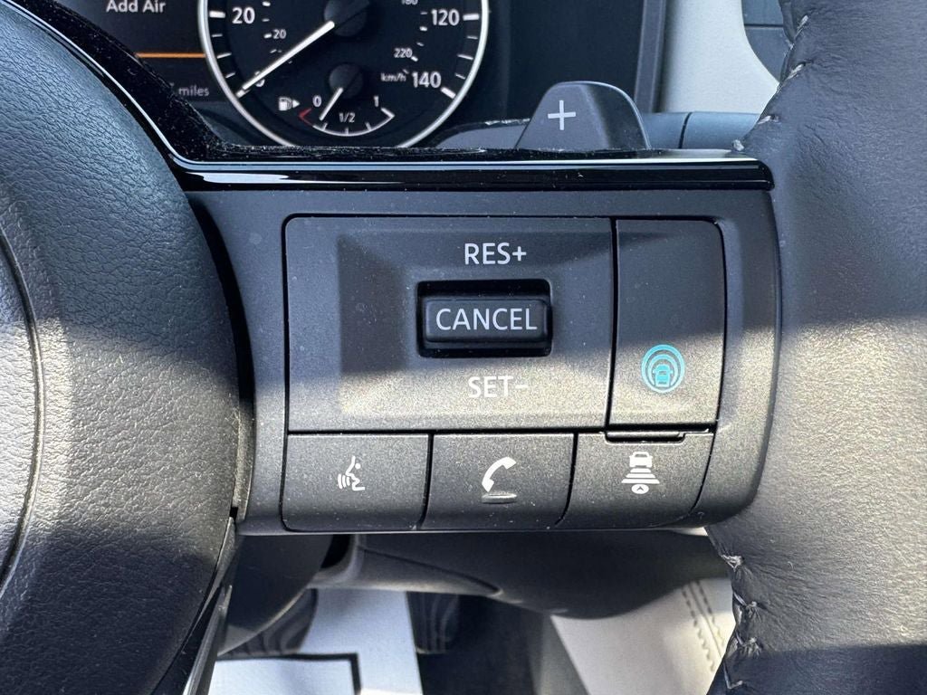 Used 2023 Nissan Rogue SL AWD/4WD image 22