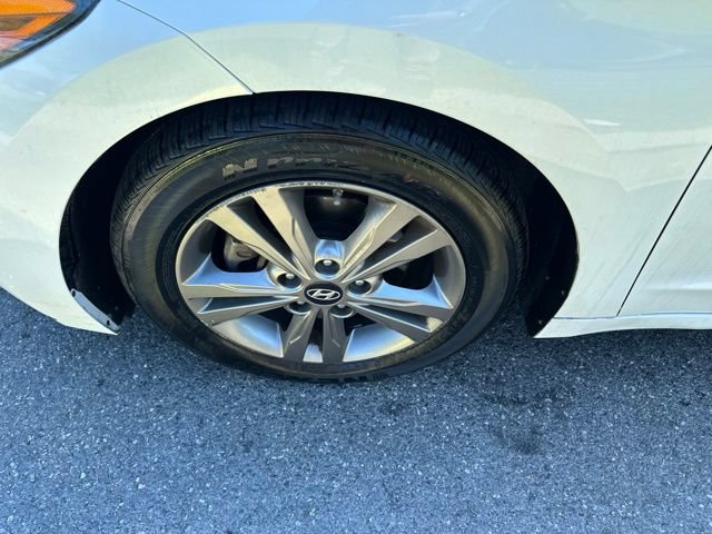 Used 2017 Hyundai Elantra SE w/ SE A/T Tech Package 03 FWD image 31