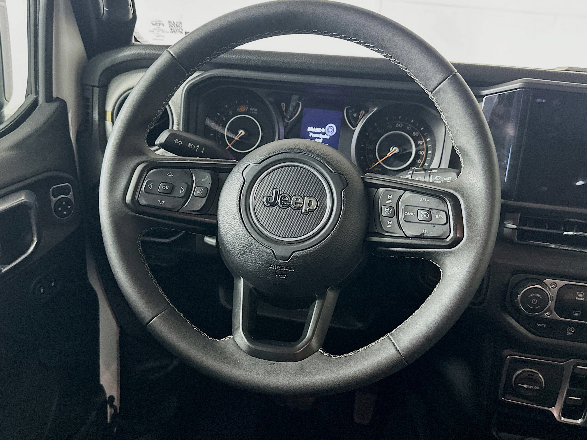 Used 2025 Jeep Wrangler Sport S AWD/4WD image 17
