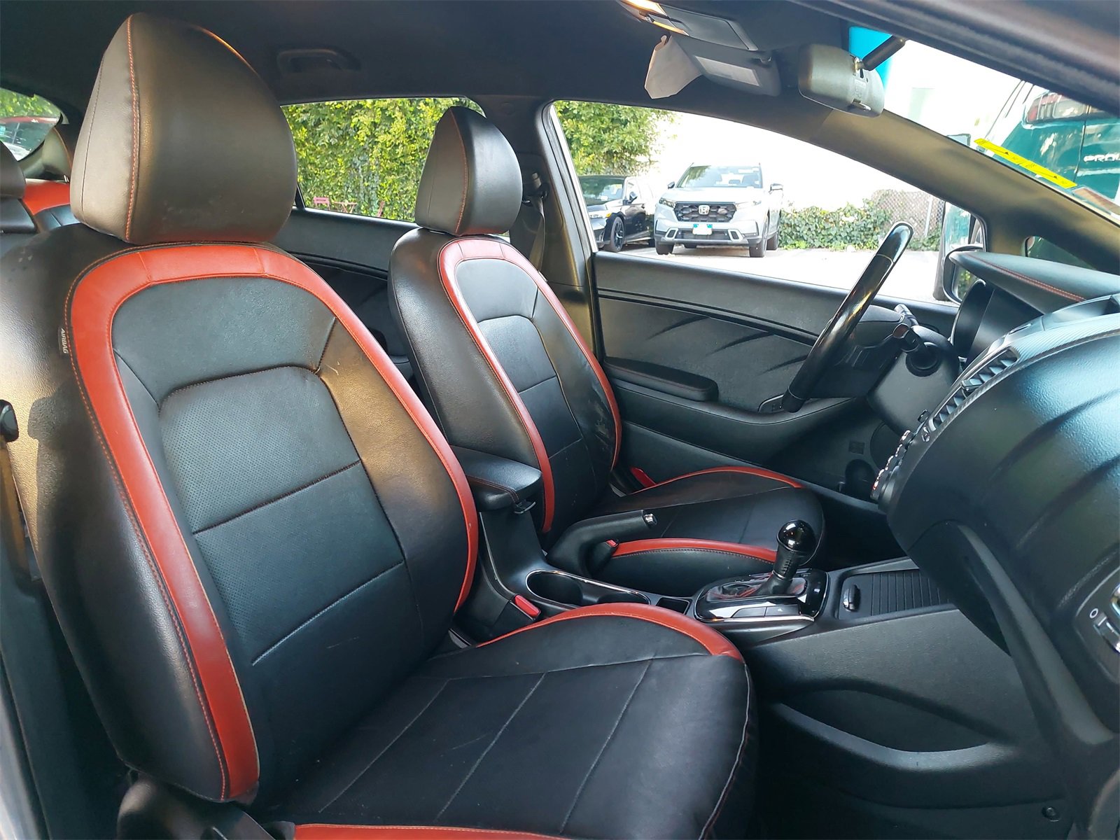 Used 2018 Kia Forte SX image 10