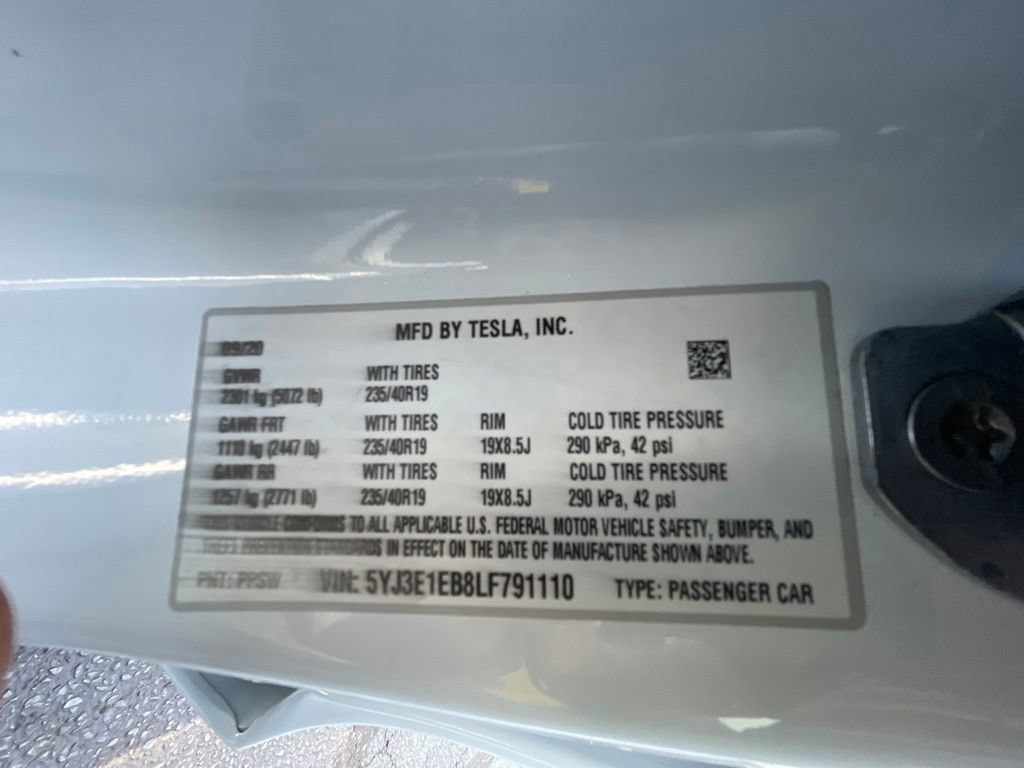 Used 2020 Tesla Model 3 Long Range AWD/4WD image 32