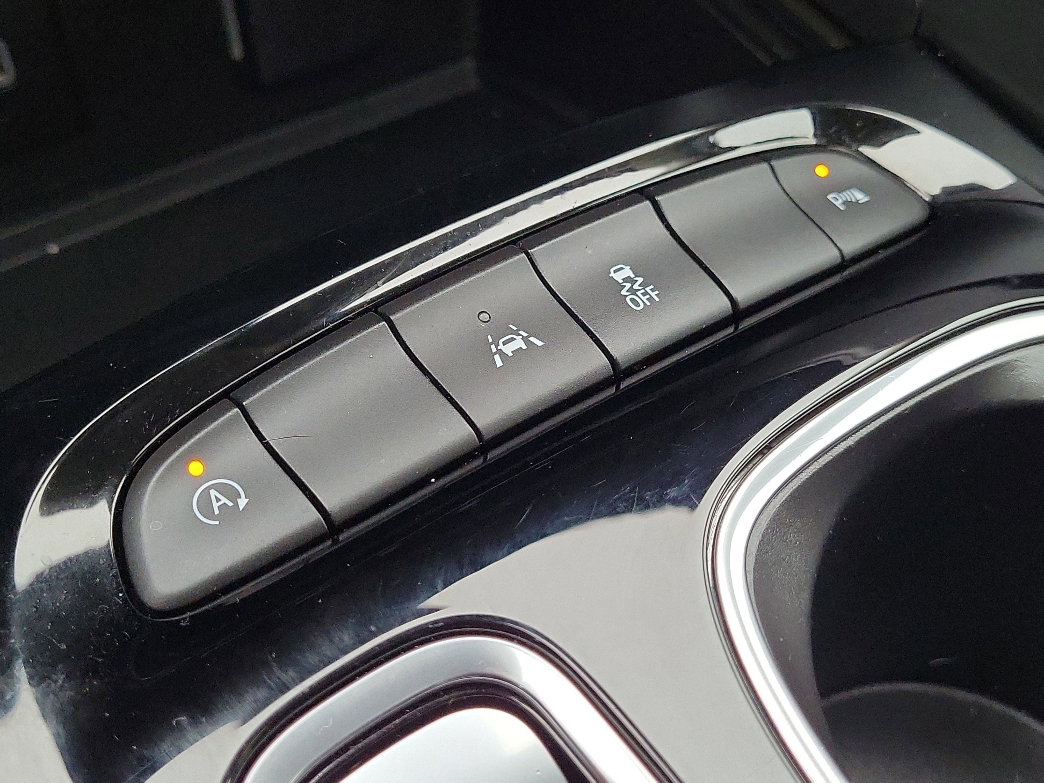 Used 2023 Buick Envision Essence w/ Sport Touring Package image 31